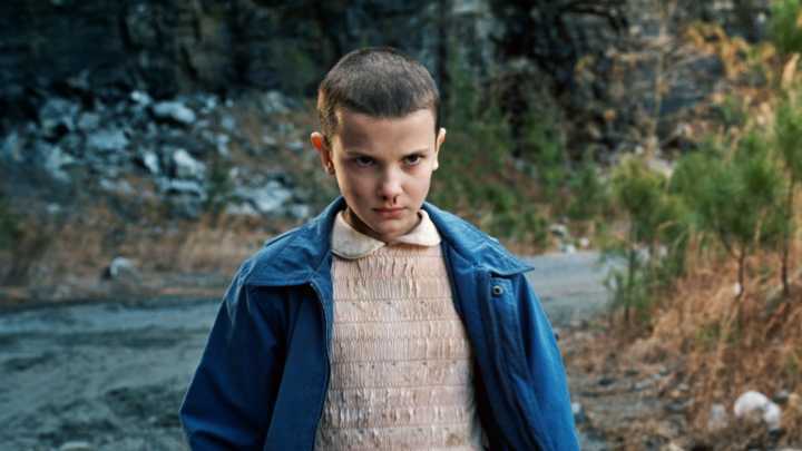 Millie Bobby Brown no papel de Eleven