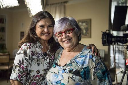 Elizângela encontra Dona Fátima, mãe da verdadeira Bibi