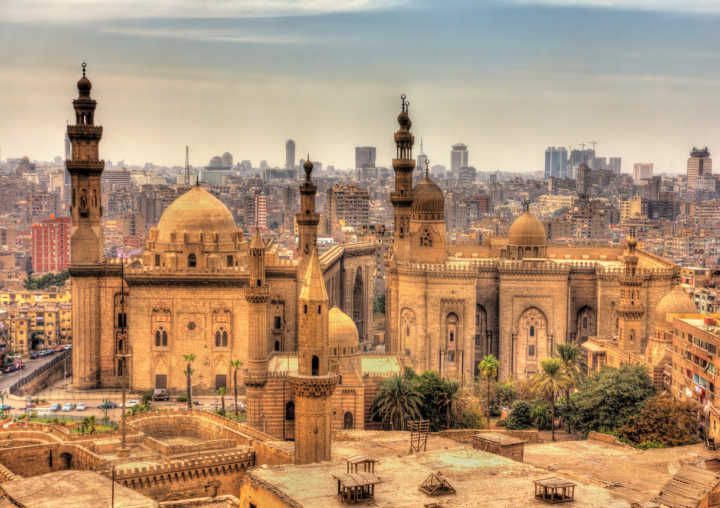 Vista panorâmica da mesquita de Amr ibn al-As, no Cairo