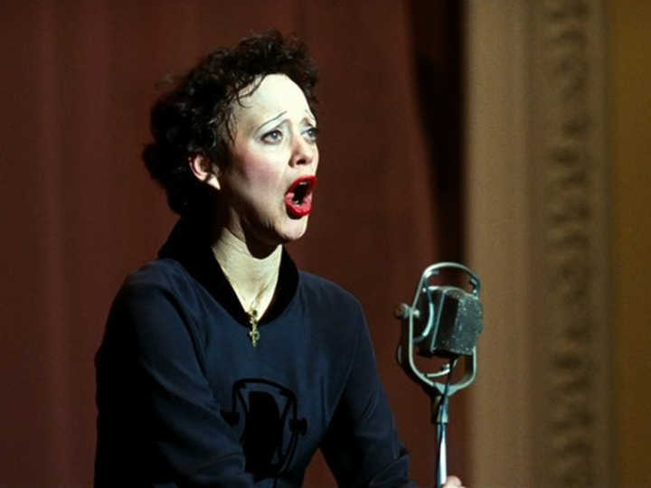 “Piaf – Um Hino ao Amor”