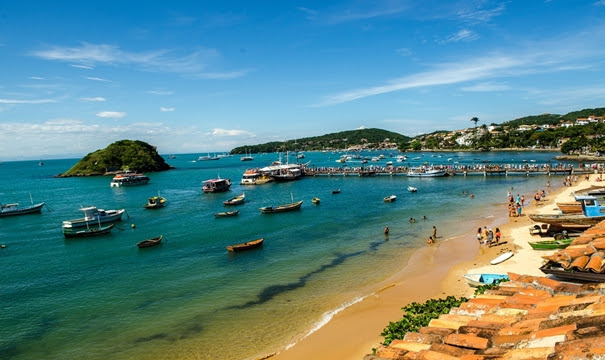 Búzios, no litoral norte do Rio de Janeiro é um dos destinos para os feriadões de novembro