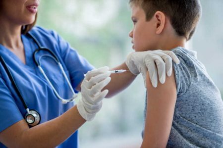 O movimento antivacinação tem ganhado cada vez mais adeptos