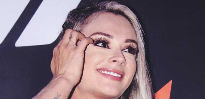 Juju Salimeni tem uma tattoo religiosa no braço