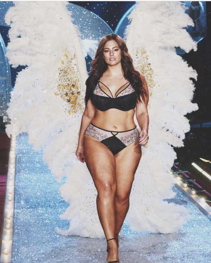 Ashley Graham arrecadou um total de US$ 5,5 milhões