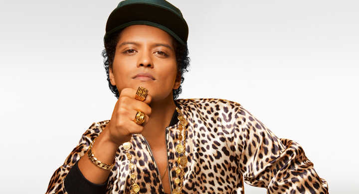 O cantor Bruno Mars é um dos líderes de indicação do Grammy 2018
