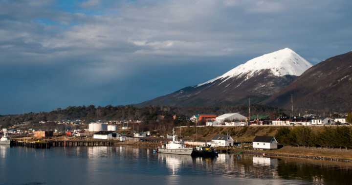 Puerto Williams fez parte de uma discussão entre chilenos e argentinos pelo rótulo de cidade mais austral do mundo