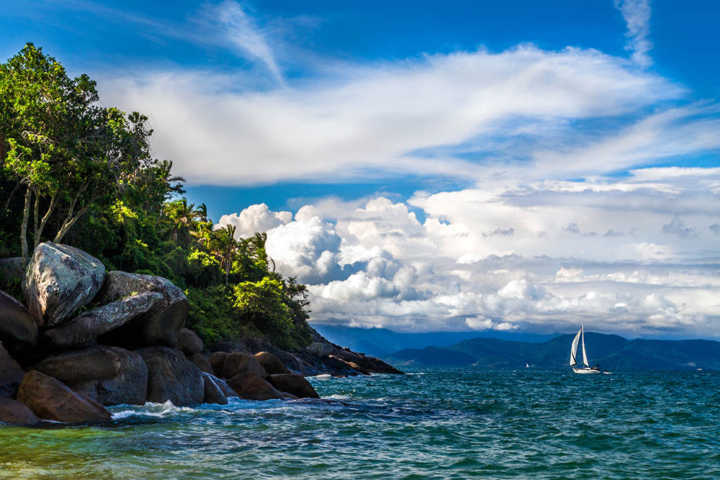 Praia da Feiticeira – Ilha Bela