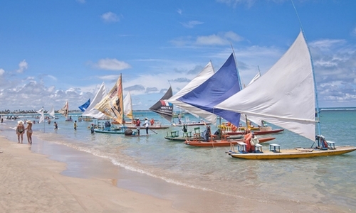 A praia de Porto de Galinhas fica mais tranquila depois do Carnaval