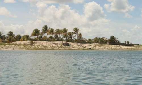 A Praia do Saco é um convite à calmaria