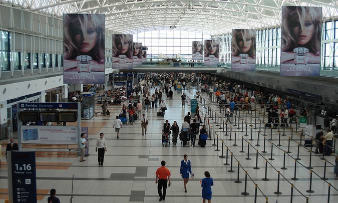 O aeroporto de Ezeiza, em Buenos Aires, é a principal porta de entrada da Argentina para brasileiros