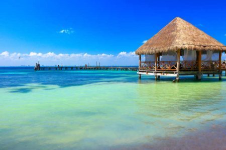 Site de Cancún oferece salário de R$ 160 mil em seis meses
