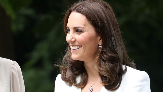 Com técnicas básicas, você pode reproduzir em casa o cabelo de Kate Middleton