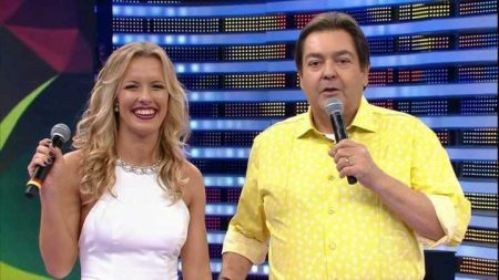 Ju Valcézia anunciou seu adeus ao programa do Faustão