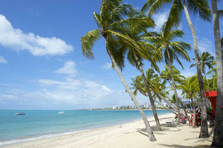 Maceió tem praias que nao deixam nada a desejar para quem gosta de águas iguais do Caribe