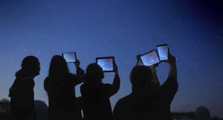 App de realidade aumentada permite observar os corpos celestes mesmo durante o dia