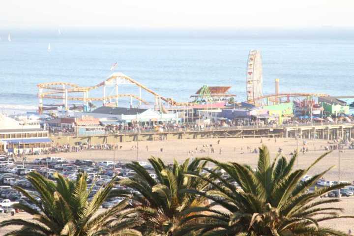 Clima praiano e o píer de Santa Mônica, na Califórnia