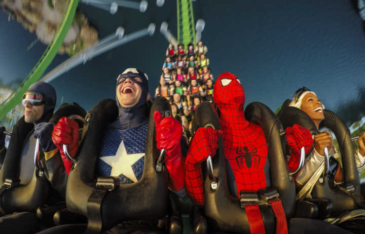 Super-heróis da Marvel encaram montanha-russa do Hulk no Islands of Adventure