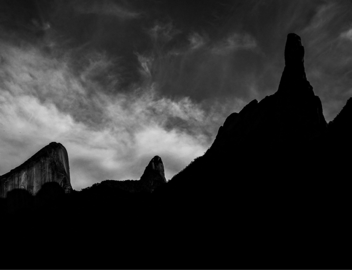 As curvas impressionantes da Serra dos Órgãos, no Rio de Janeiro