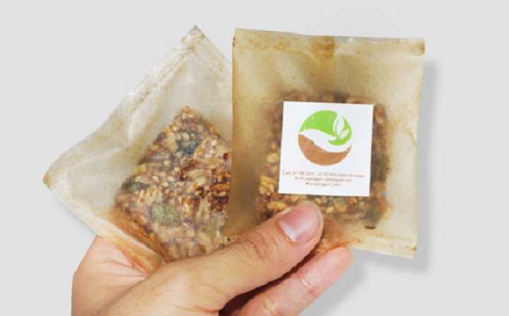 Embalagem de sachê comestível feita com algas