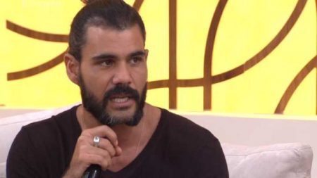 Juliano Cazarré participou do “Encontro com Fátima”