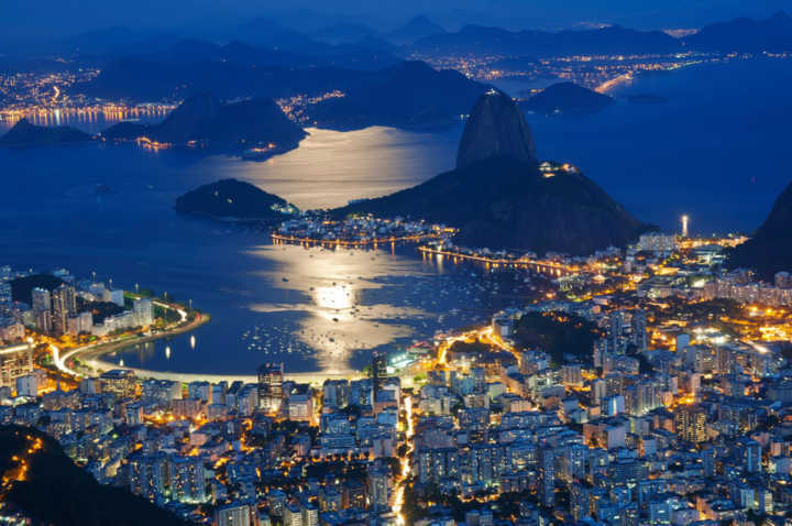 O carnaval do Rio de Janeiro é um dos mais disputados do país.