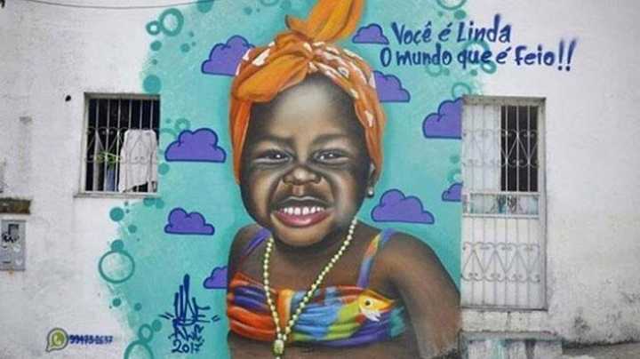 Rosto de Titi é destaque em grafite