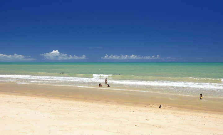 Prado possui 84 km só de praias