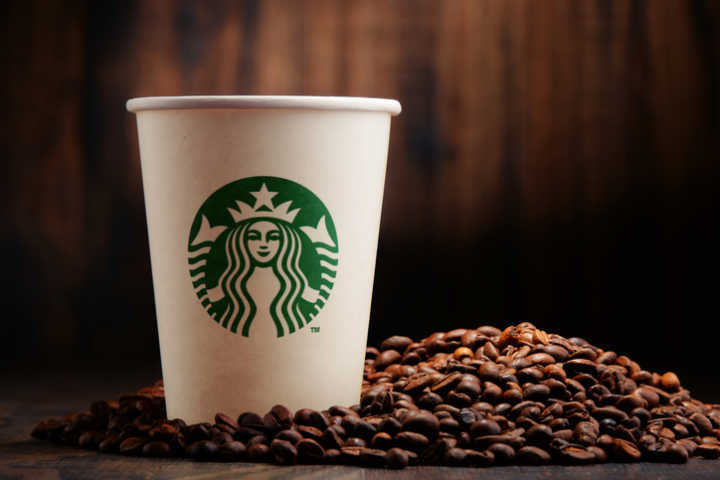 Starbucks celebra o Dia do Croissant oferecendo um café espresso gratuito aos clientes