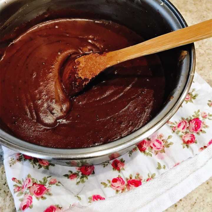 Brigadeiro de colher: Bela Gil deu a receita de presente para os seus seguidores