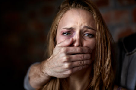 mulher vítima de feminicídio calada pelo seu marido