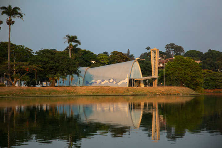 Igreja de São Francisco de Assis, na lagoa da Pampulha