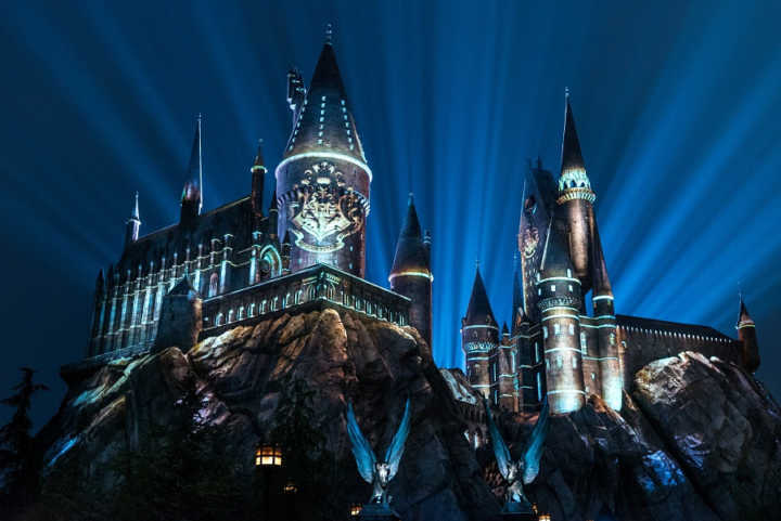 A mágica transformação do castelo de Hogwarts trará as quatro casas da Escola de Magia e Bruxaria Hogwarts