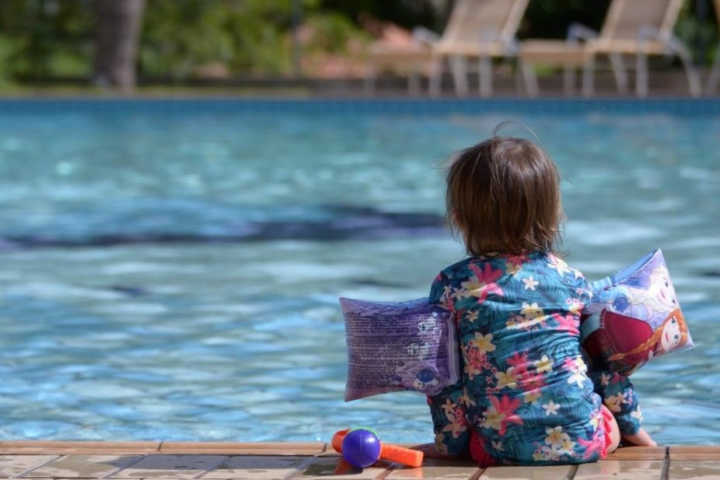 Piscina é uma das atrações do Hotel Villa di Mantova