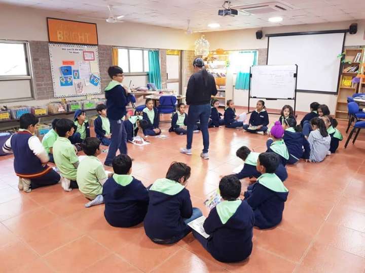 No começo do ano Cléssio fez uma imersão na The Riverside School, em Ahmedabad, na Índia