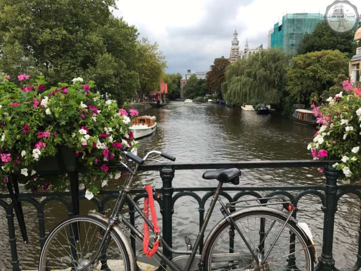 As bikes fazem parte do cenário de Amsterdã