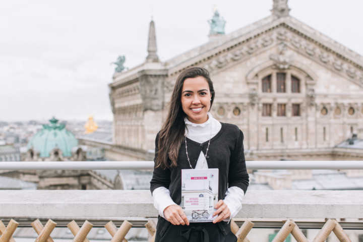 Carol Pio Pedro, 34 anos, autora do livro “30 Jours à Paris: Inspirações para uma viagem autêntica