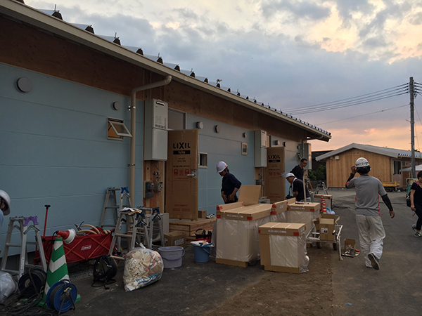 Casas temporárias feitas de madeira para famílias desabrigadas, após terremoto em Kumamoto, na ilha de Kyushu, no Japão, em 2016