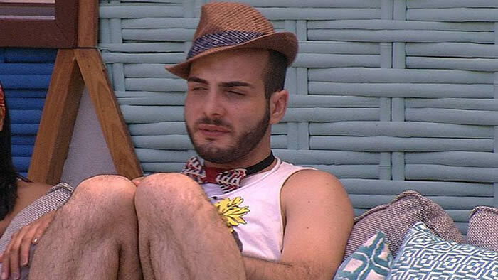 Mahmoud pede desculpas por erro que cometeu no BBB 18