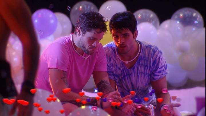 Breno e Lucas durante festa no “BBB18”