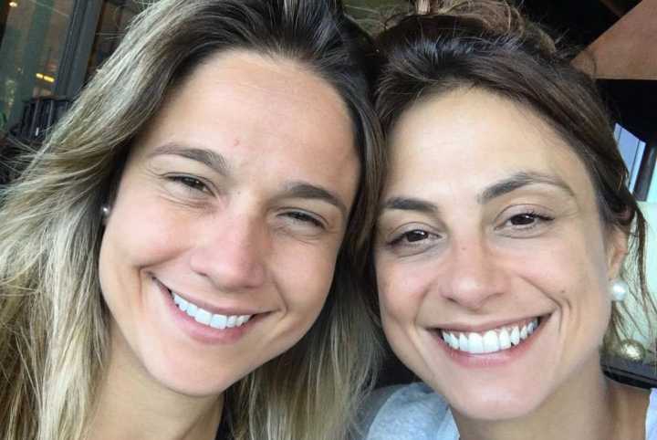 Fernanda Gentil e a namorada, a também jornalista Priscila Montandon