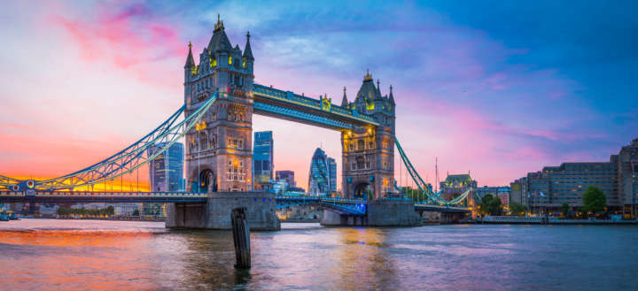 A Tower Bridge, um dos cartões-postais de Londres