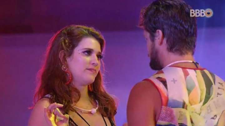 Ana Clara, do BBB 18, explica a Breno por que nem consegue olhar na cara de Caruso