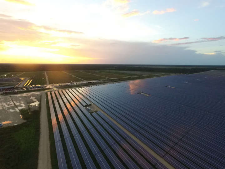 300 mil painéis de energia solar vão abastecer 15 mil residências