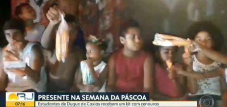 Crianças da rede municipal de Duque de Caxias receberam cenouras na Páscoa