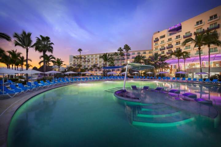 Vista da piscina do Hard Rock Hotel Vallarta