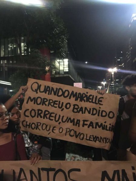 Manifestantes ocupam Avenida Paulista em ato pela morte de Marielle Franco e Anderson Gomes