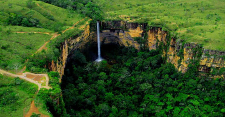 O Parque Nacional da Chapada dos Guimarães é umas das principais atrações do Cerrado