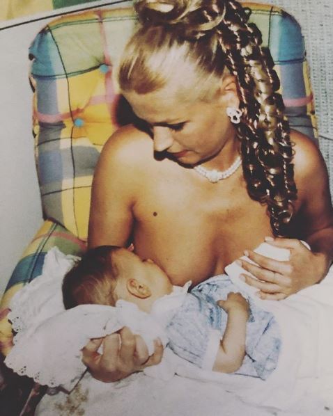Xuxa homenageou a filha no Instagram