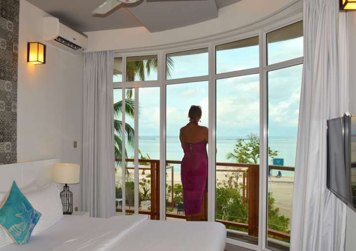 Vista do quarto do hotel Velana, preços bem mais acessíveis do que resorts