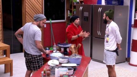 BBB 18: Kaysar e Wagner discordam após formação do paredão